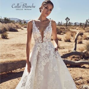 Calla Blanche Willow Lace Wedding Dress - White